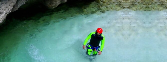 Trip Barcelona - Canyoning - Die Hotspots für Rafting und Canyoning. Abenteuer Aktivität in der Tiroler Natur. Tiefe Schluchten, Klammen, Gumpen, Naturwasserfälle.